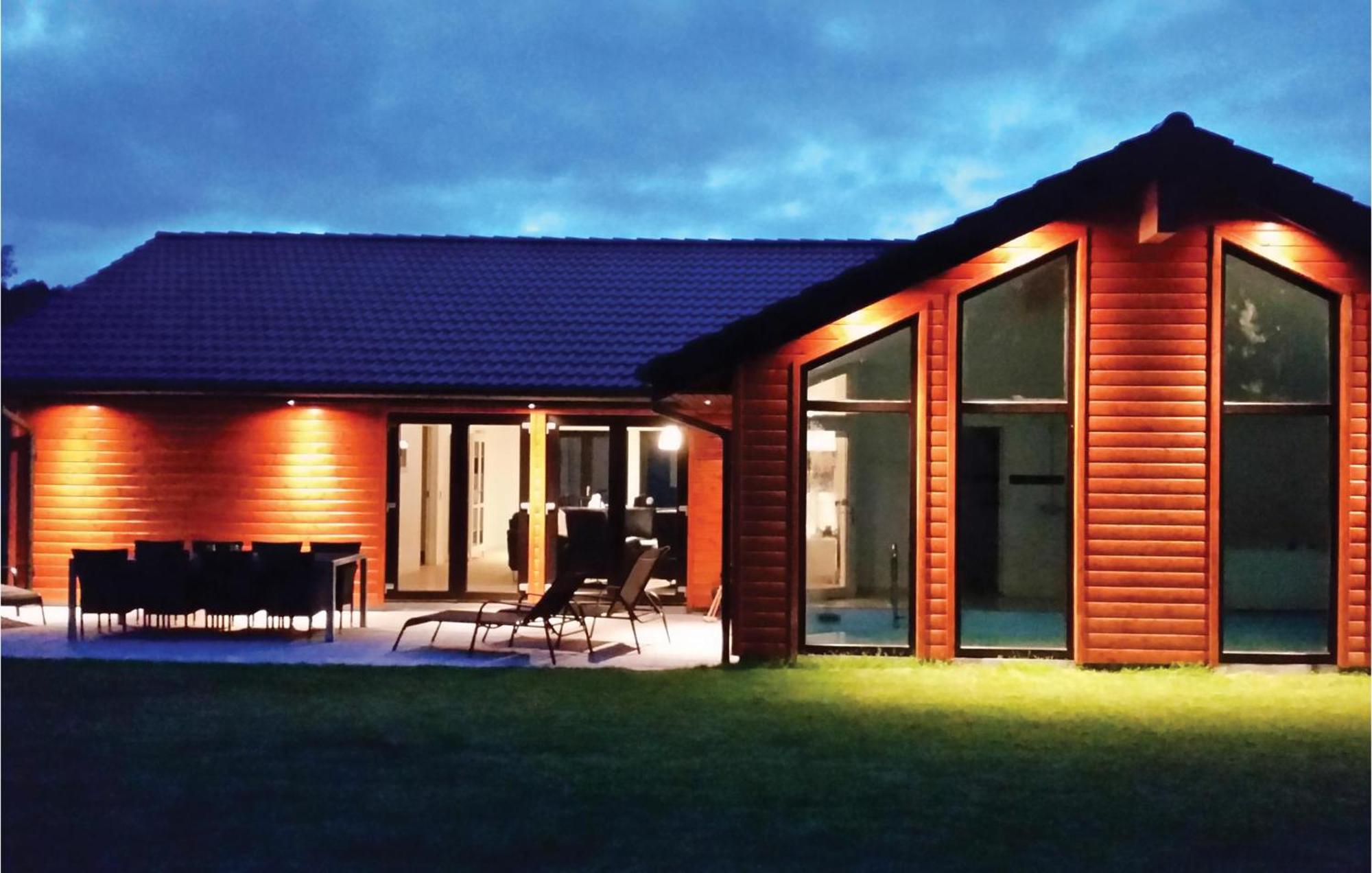 Amazing Home In Ebeltoft With Indoor Swimming Pool Exterior photo