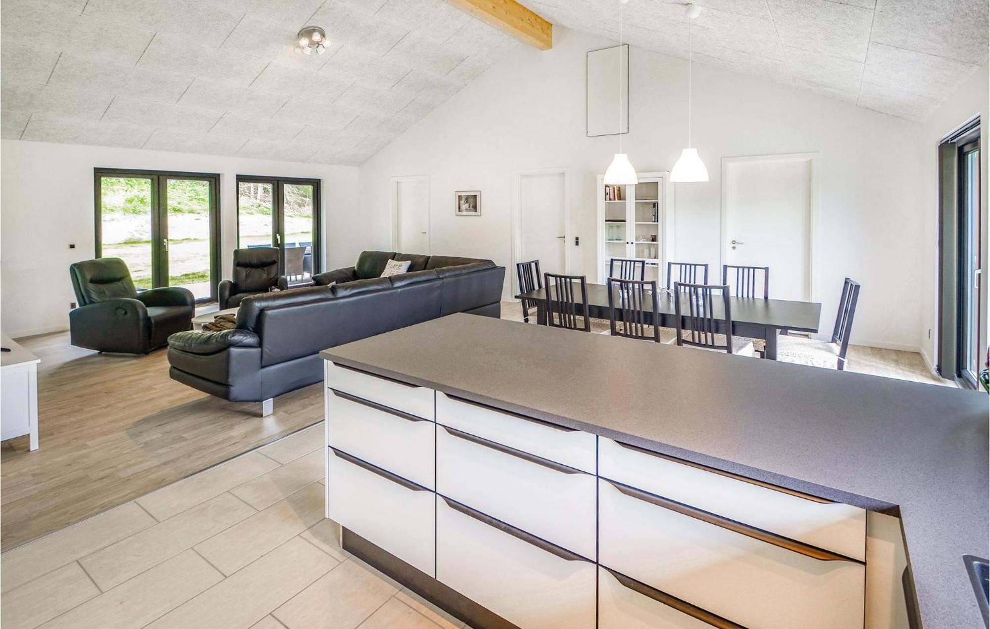 Amazing Home In Ebeltoft With Indoor Swimming Pool Exterior photo